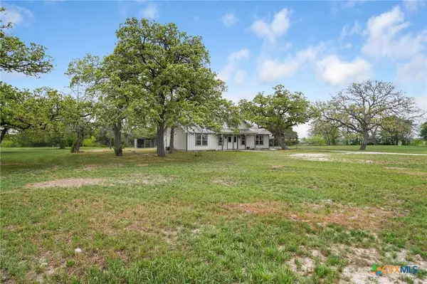 1022 County Road 111, Giddings, TX 78942
