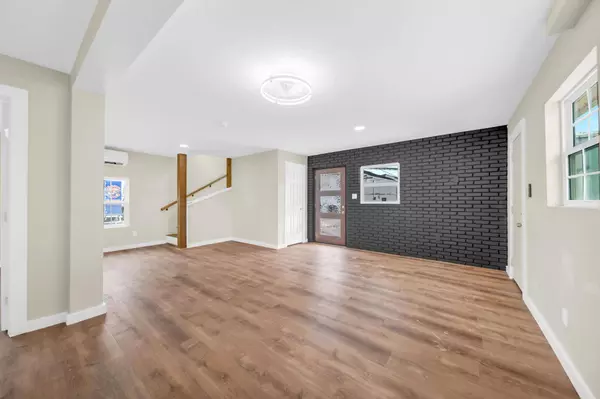 136 S Caldwell-A ST, Giddings, TX 78942