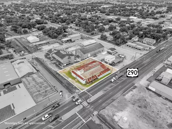 136 S Caldwell-B ST, Giddings, TX 78942