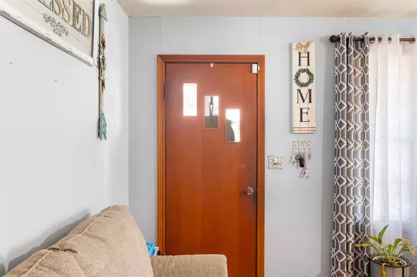 312 S Wilson Ave, Giddings, TX 78942