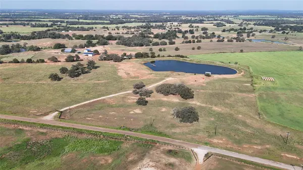 2039 County Road 326, Giddings, TX 78942