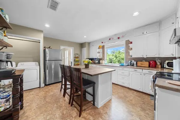202 Sweed ST, Brenham, TX 77833