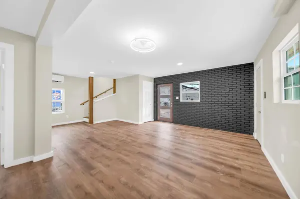 136 S Caldwell-A ST, Giddings, TX 78942