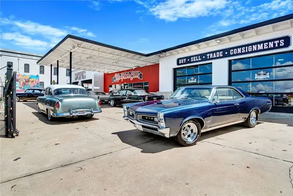 301 S Market ST, Brenham, TX 77833