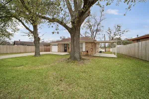 2217 Old Chappell Hill RD, Brenham, TX 77833
