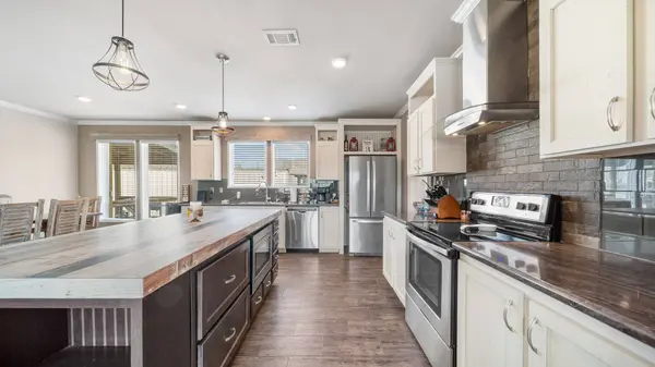 115 Cedar LN, Somerville, TX 77879