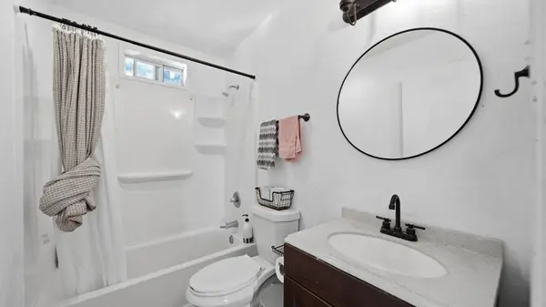 807 Burleson ST, Brenham, TX 77833