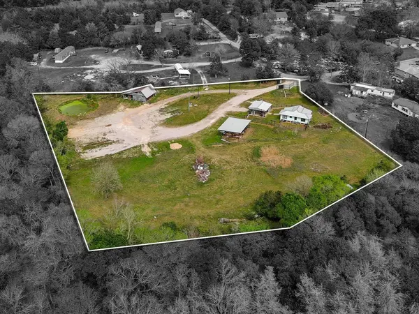 360 Shed Johnson LN, Brenham, TX 77833