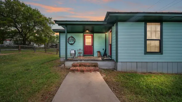 360 Shed Johnson LN, Brenham, TX 77833
