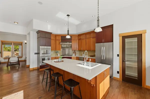 9723 Harborview PL NW, Gig Harbor, WA 98332