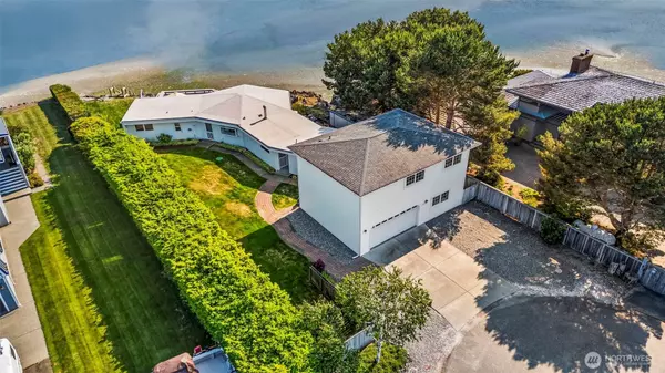 4957 NE Canal LN, Hansville, WA 98340