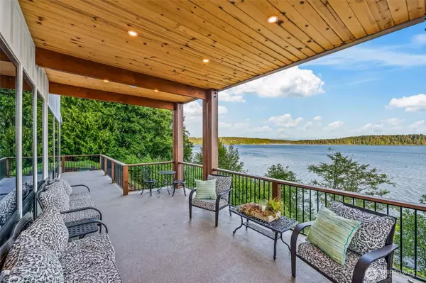 9418 165th Avenue Ct SW, Longbranch, WA 98351