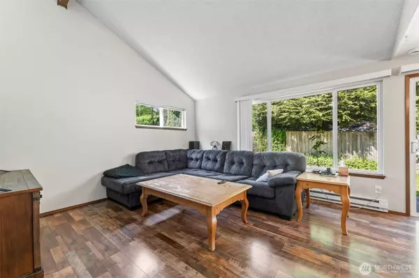 1774 NE Pine AVE, Olympia, WA 98506