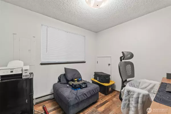 1774 NE Pine AVE, Olympia, WA 98506