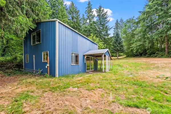 3241 E State Route 302, Belfair, WA 98528