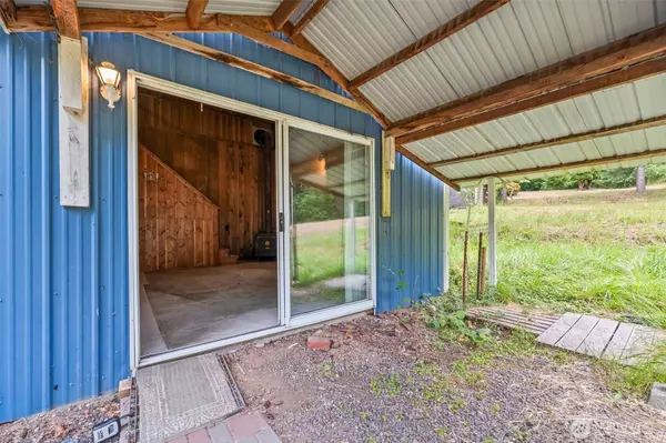 3241 E State Route 302, Belfair, WA 98528