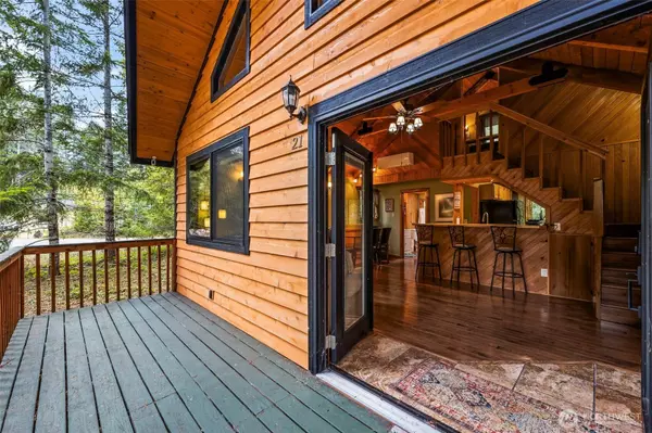 21 N Gadwall PL N, Hoodsport, WA 98548