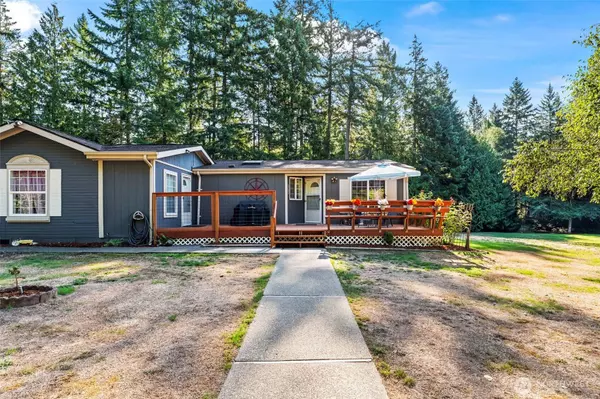 3303 Jackson Lake RD NW, Lakebay, WA 98349