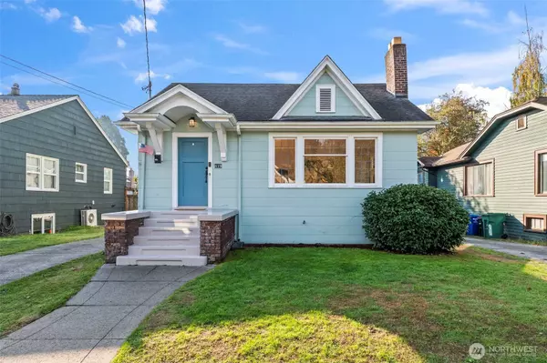 819 NE 59th ST, Seattle, WA 98105