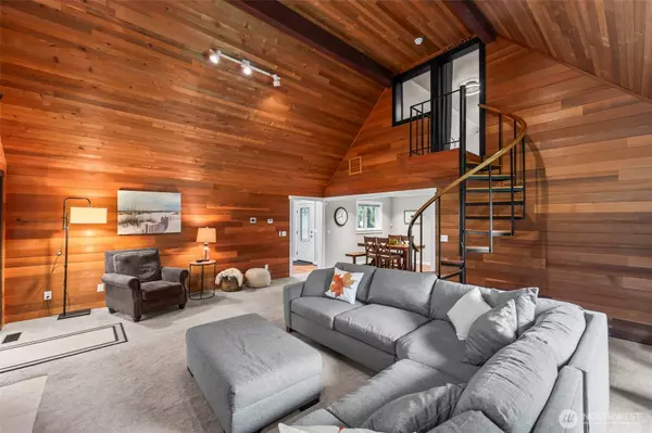 11830 William Heights LN SW, Port Orchard, WA 98367