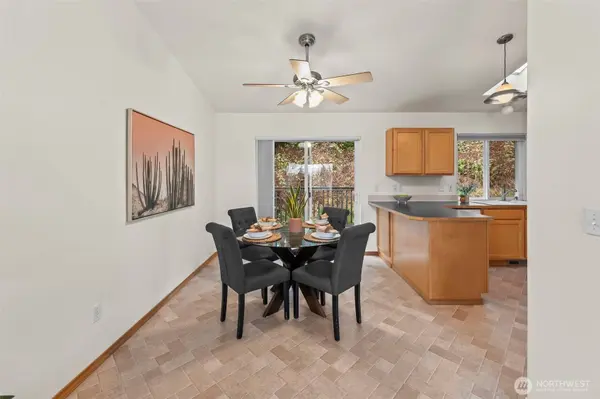 6223 Grandridge DR SE, Port Orchard, WA 98367