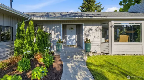 3231 N Narrows DR, Tacoma, WA 98407