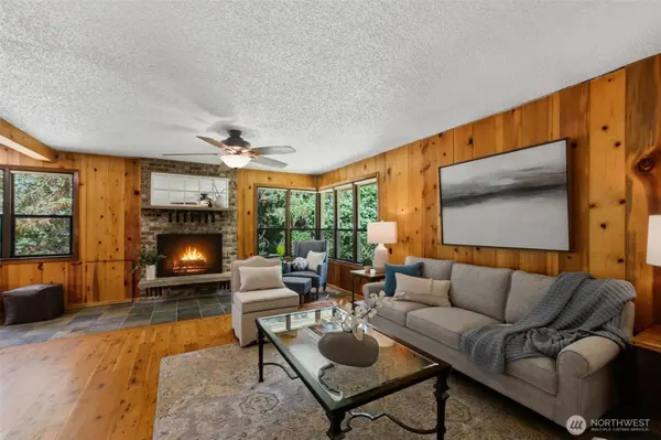 10146 Banner RD SE, Olalla, WA 98359