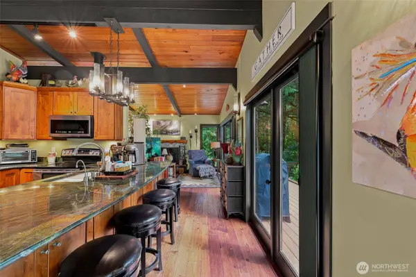 15017 118th AVE NW, Gig Harbor, WA 98329