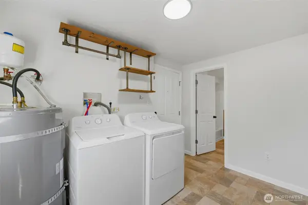 11418 Jovita BLVD E, Edgewood, WA 98372
