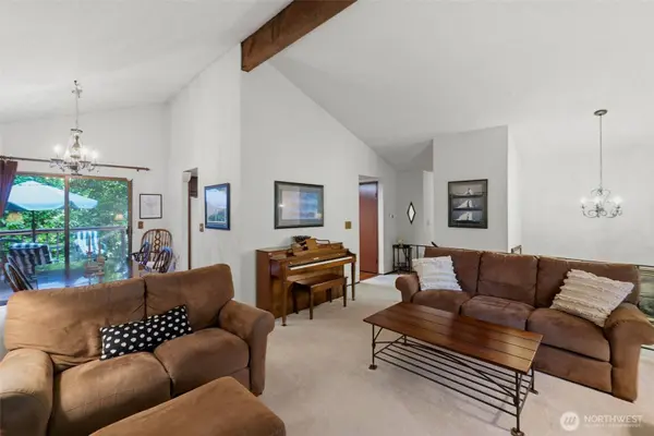 3325 SE Summer PL, Port Orchard, WA 98366