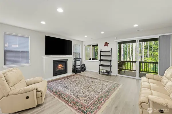 4956 Castleton RD SW, Port Orchard, WA 98367