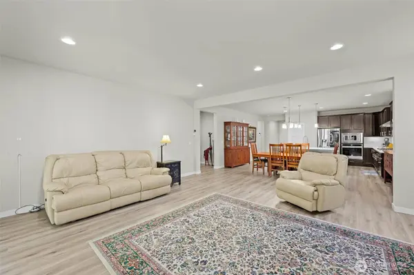 4956 Castleton RD SW, Port Orchard, WA 98367
