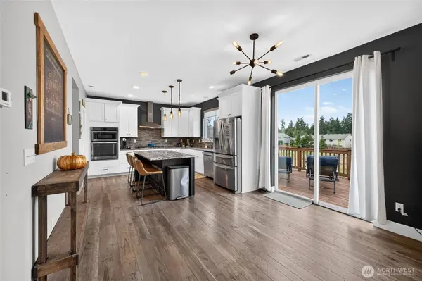 10230 Sentinel LOOP, Gig Harbor, WA 98332