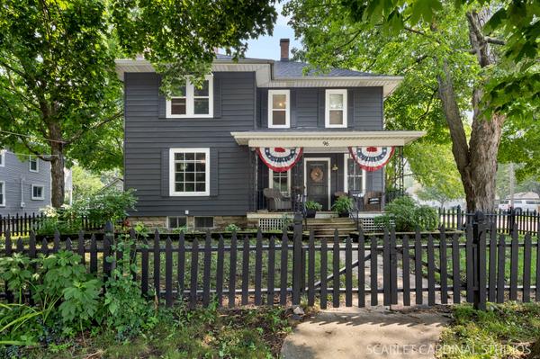 96 E Washington St