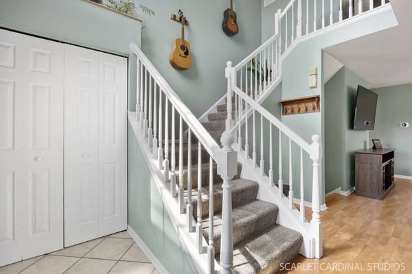 2328 Woodhill Court, Plainfield, IL 60586