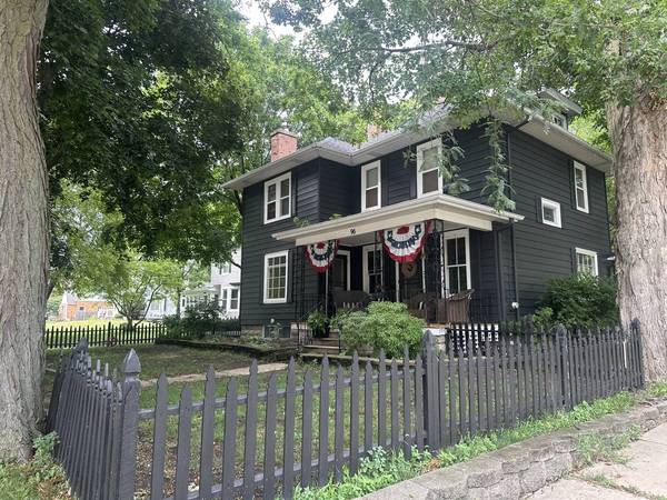 96 E Washington Street, Oswego, IL 60543