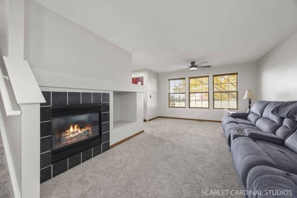 34 Waterbury Circle, Oswego, IL 60543