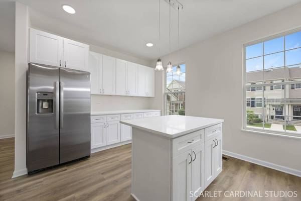 169 Lakeshore Drive, Oswego, IL 60543