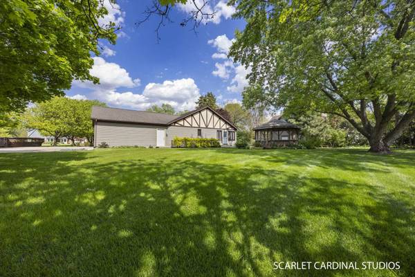 5S440 Beau Bien Boulevard, Naperville, IL 60540