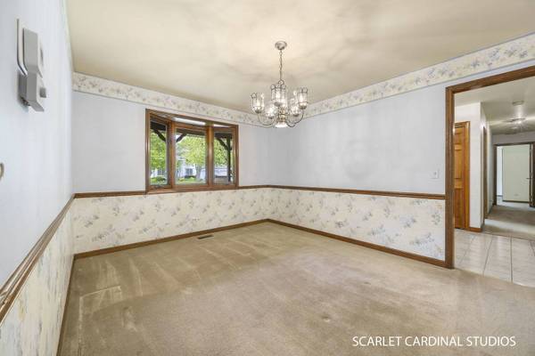 5S440 Beau Bien Boulevard, Naperville, IL 60540