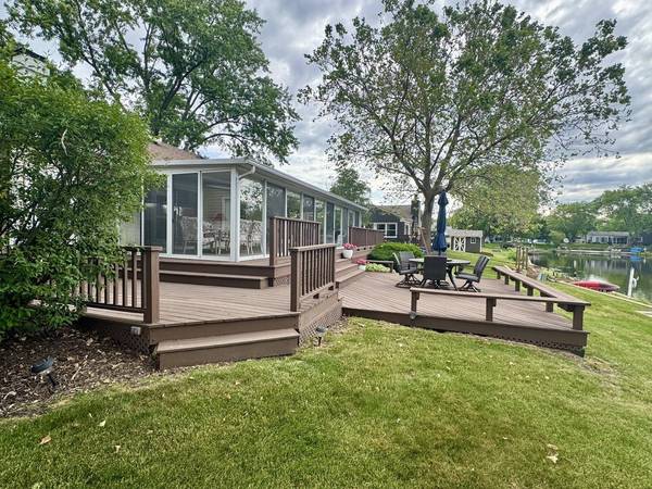 18 Cayman Drive, Montgomery, IL 60538