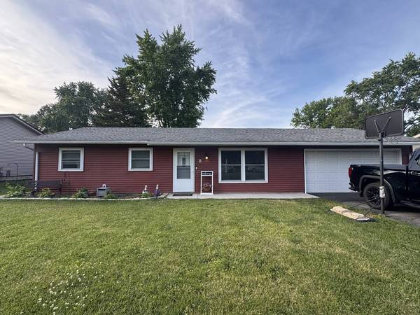 8 Dolphin CT, Oswego, IL 60543