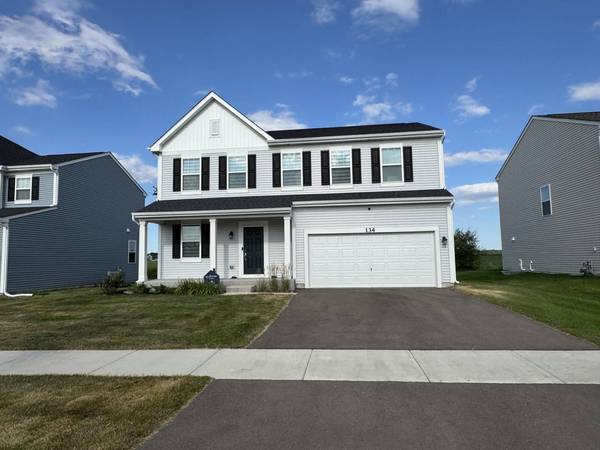 134 Piper Glen AVE, Oswego, IL 60543