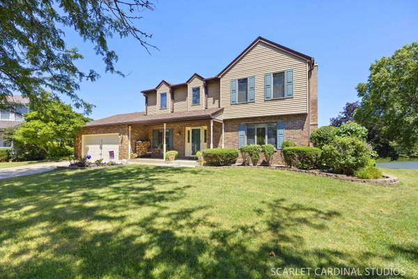 36 Crofton CT, Oswego, IL 60543