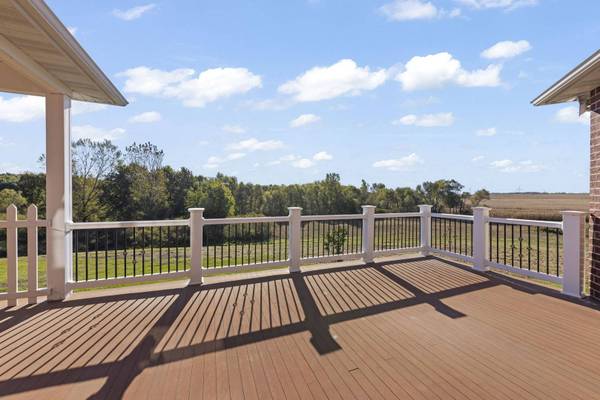 1349 Sleepy Hollow RD, Amboy, IL 61310