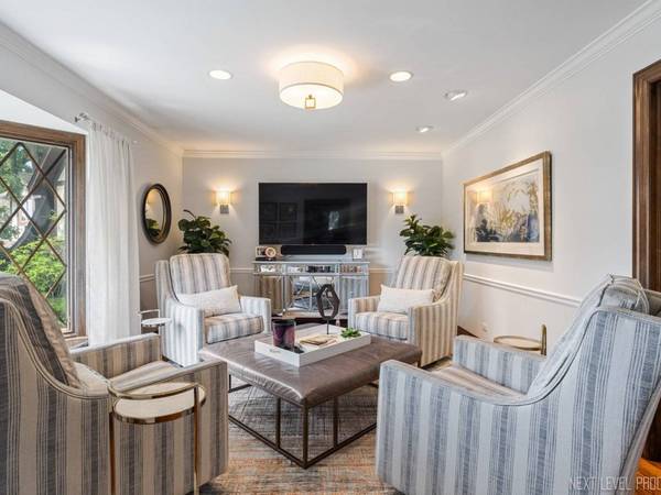 6181 Shorewood CT, Lisle, IL 60532