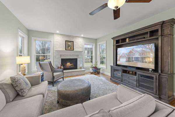 310 Chick Evans ST, Bolingbrook, IL 60490