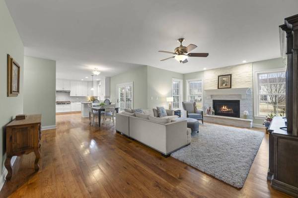 310 Chick Evans ST, Bolingbrook, IL 60490