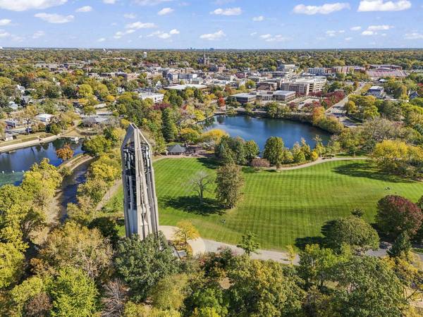 664 N Webster ST, Naperville, IL 60563