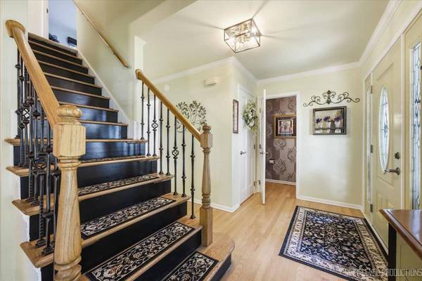 1129 Sunnybrook DR, Naperville, IL 60540